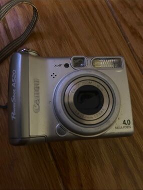 Canon PowerShot A520 Silver Compact Digital Camera